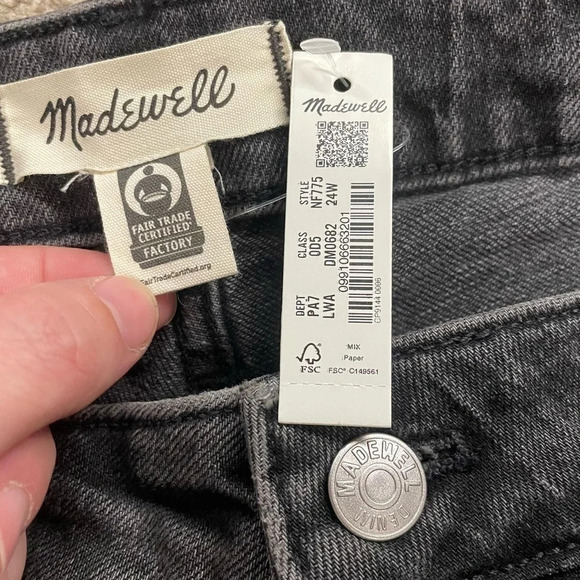 MADEWELL The Curvy Plus Perfect Vintage Straight Jean in Lunar Wash 24W - Picture 2 of 11